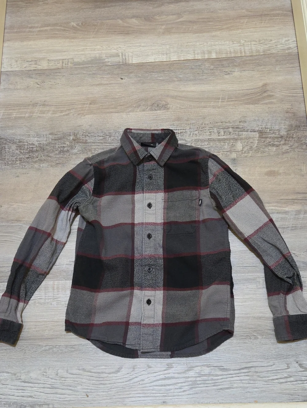 Vans Gray, Black & Maroon 100% Cotton Plaid Button-Down Shirt Boys Size S